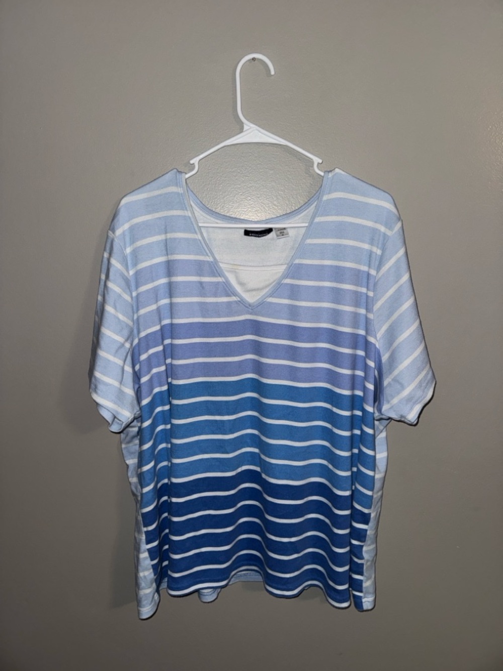 Women’s Basic Editions V Neck TShirt